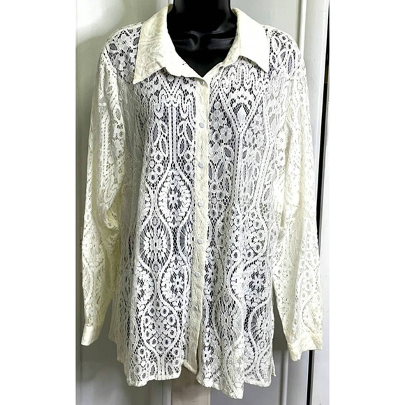 City Chic Tops - NWT City Chic Lace Button Down Shirt Women's Size S/16